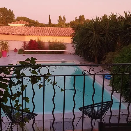 La Gouillette En Camargue Bed & Breakfast