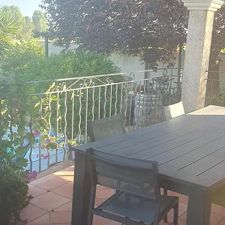 לינה וארוחת בוקר La Gouillette En Camargue Bellegarde (Gard)
